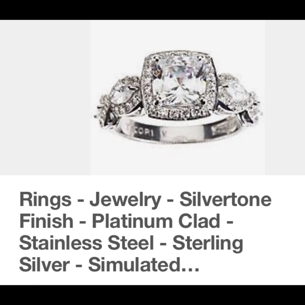 Beautiful cubic zirconia 3.5 karat ring!